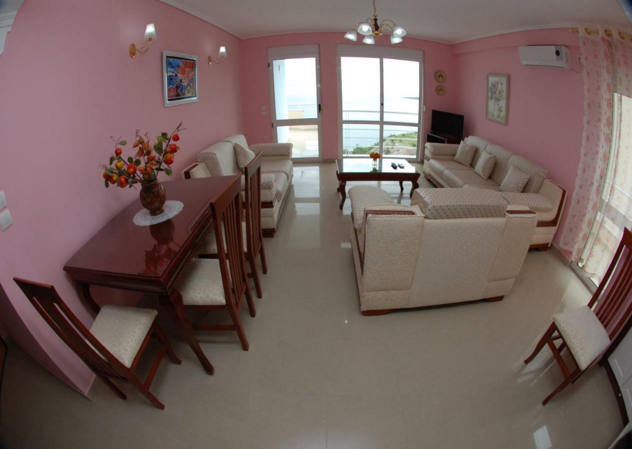 Erti'S Apartments Sarande Exterior photo