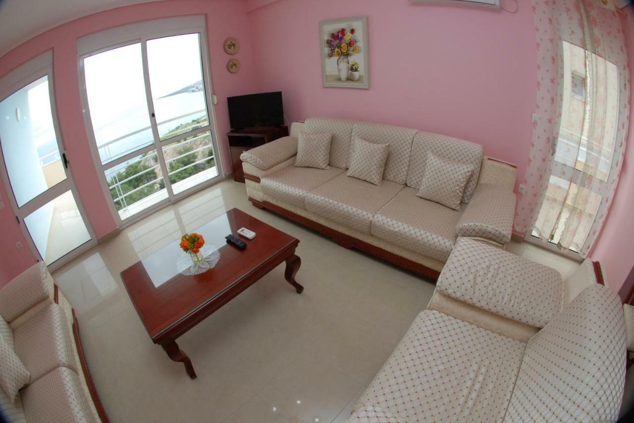 Erti'S Apartments Sarande Exterior photo