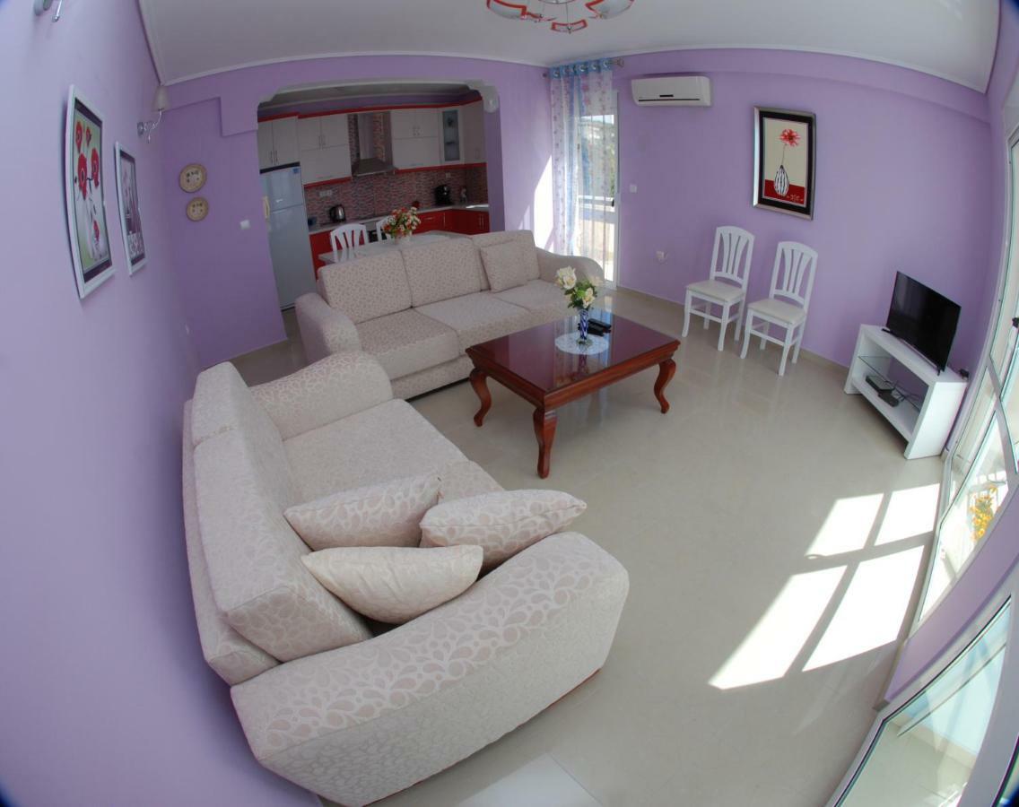 Erti'S Apartments Sarande Exterior photo