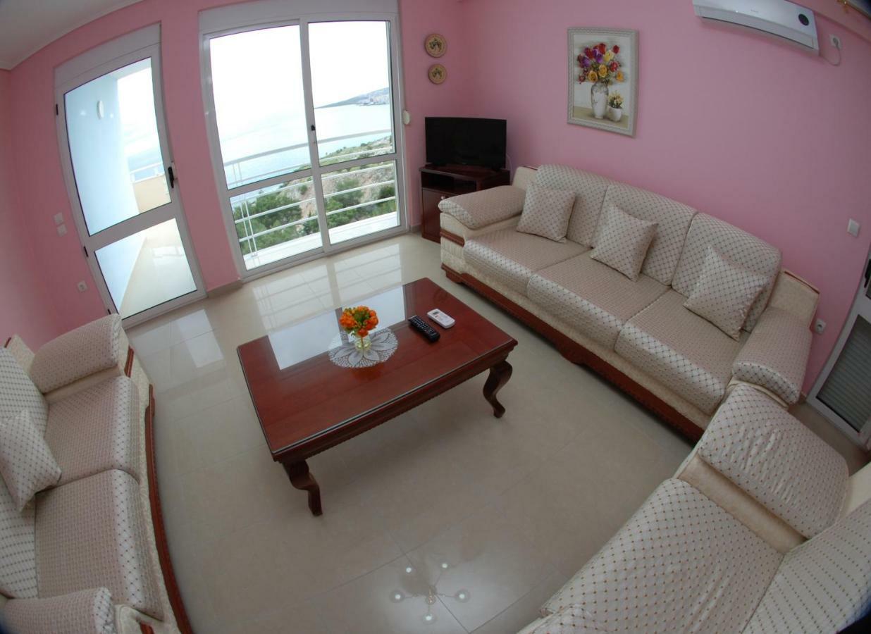 Erti'S Apartments Sarande Exterior photo
