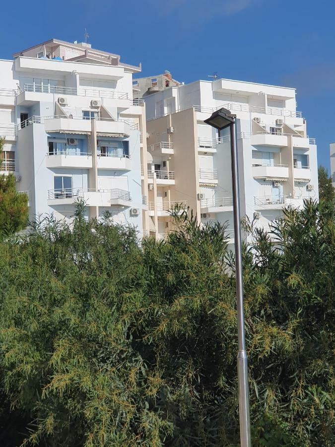 Erti'S Apartments Sarande Exterior photo